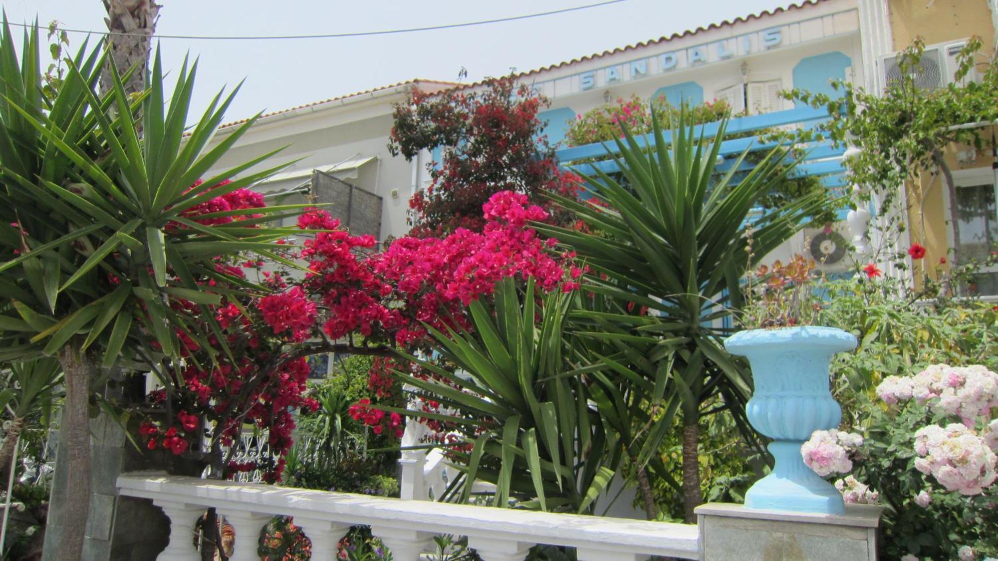 G. Sandalis Hotel Pythagoreio  Bagian luar foto